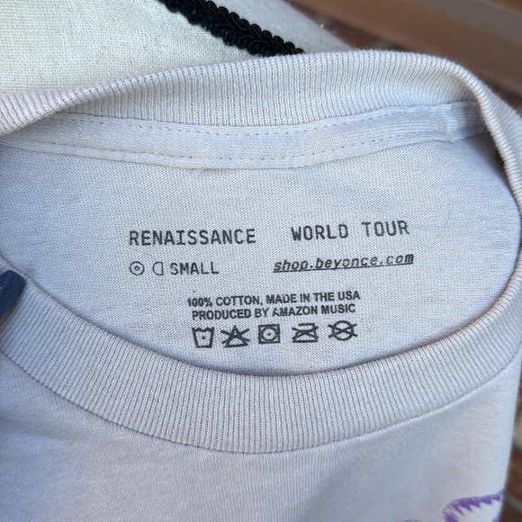 Beyonce Official Renaissance Virgo's Groove Graphic T-Shirt - Picture 6 of 6